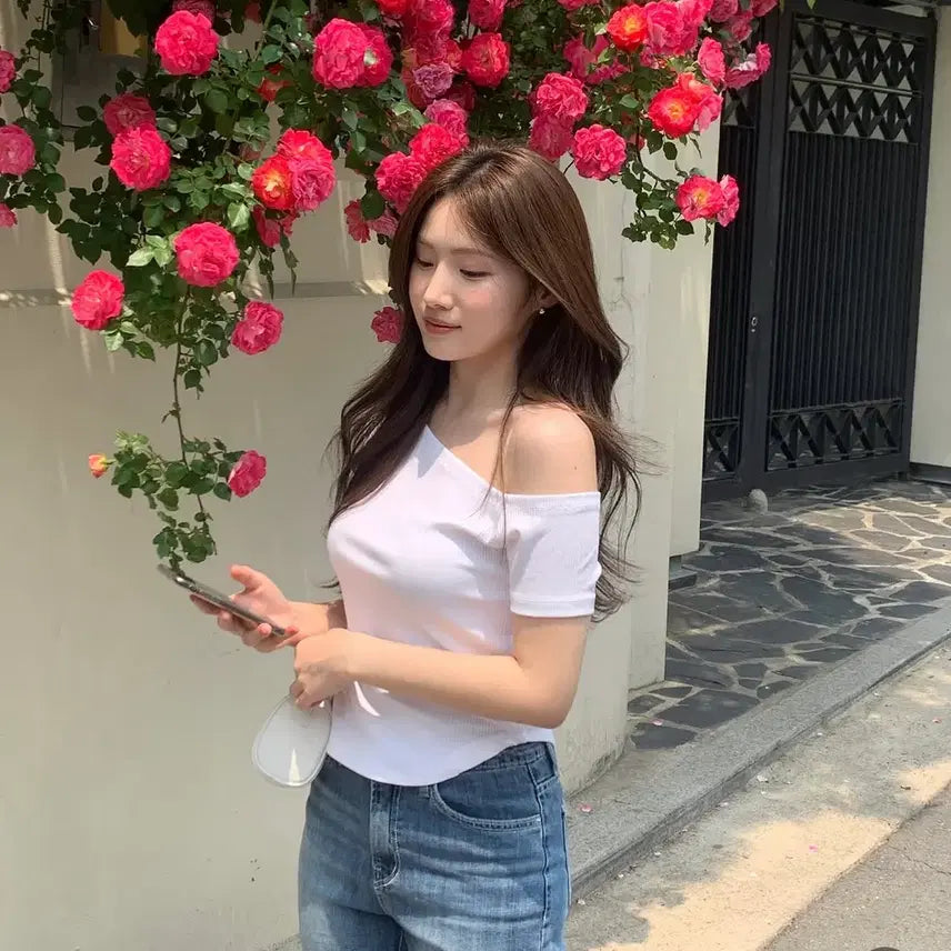 [BUNJANG] Dessert One-Off Shoulder White Top / 드솔 원오프숄더 화이트