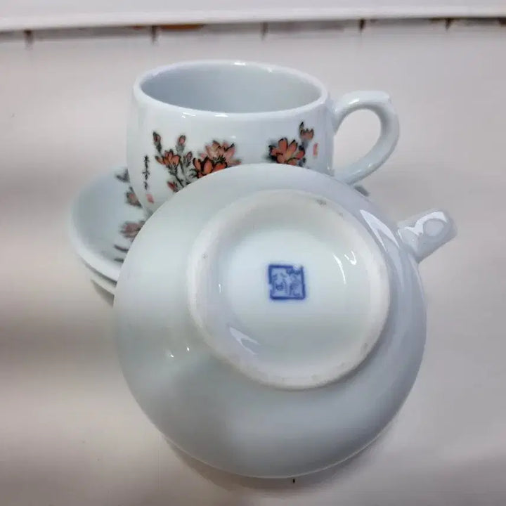 [BUNJANG] Nakseonjae Yi Bangja Gift Coffee Cup Set (4 Pieces) / 낙선재 이방자 선물커피잔2세트 4p   /찻잔