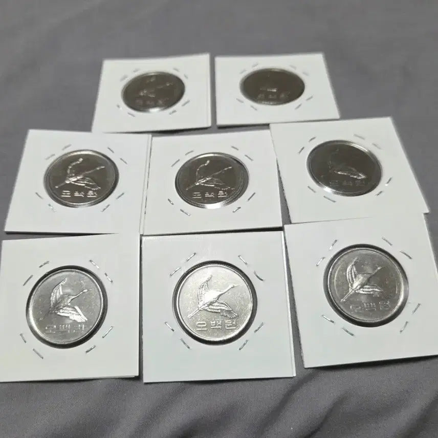 [BUNJANG] 2011 500 KRW Coin Bundle Set (8 Coins) / 2011년 500원 동전 8개 일괄