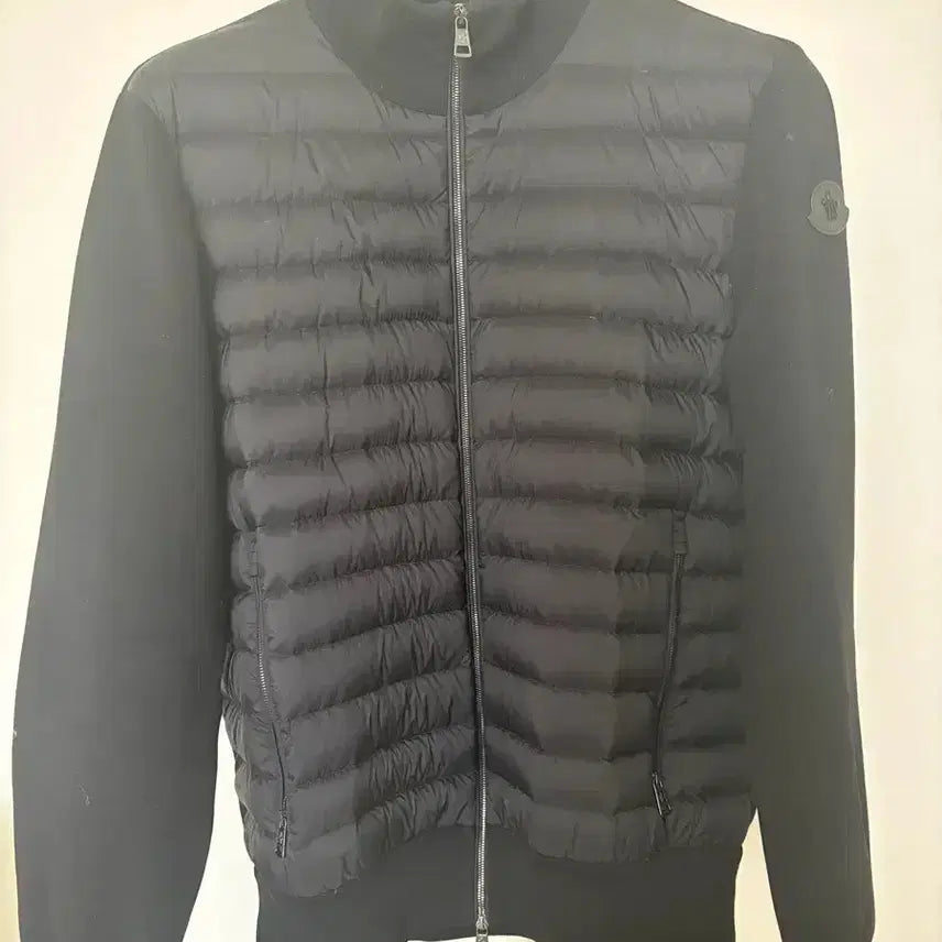 [BUNJANG] Moncler Knit Padded Jacket / 몽클레어 니트패딩 26년 백화점판