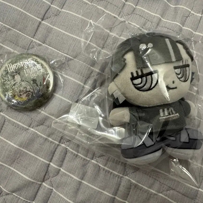 [BUNJANG] Zutto Mayoi Kambu + Gacha Can Badge Set / 즛토마요 깜부+가챠 캔뱃지