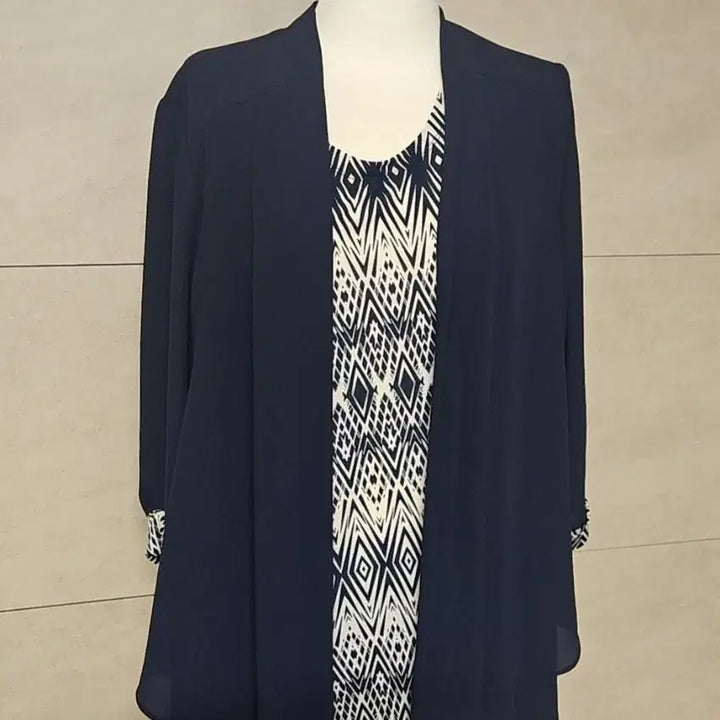 [BUNJANG] Plus Size Frill Blouse / (빅사이즈) 프랠린 이중프릴 상의