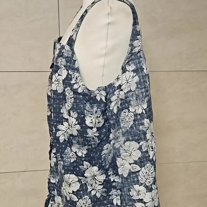 [BUNJANG] Hawaiian Pattern Sleeveless Top / 아사면 하와이안 패턴 나시