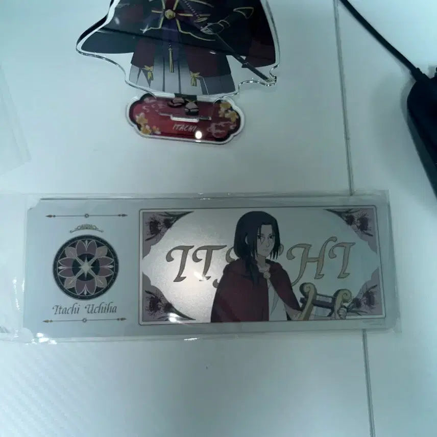[BUNJANG] Naruto Itachi Acrylic Stand &amp; Paper Goods Bundle Set / 나루토 이타치 아크릴 지류 일괄