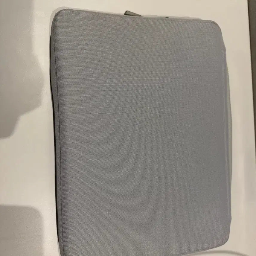 [BUNJANG] Tomtoc A13 13.3-inch MacBook Pro Sleeve Case - Grey / [13.3] 탐탁 a13 케이스