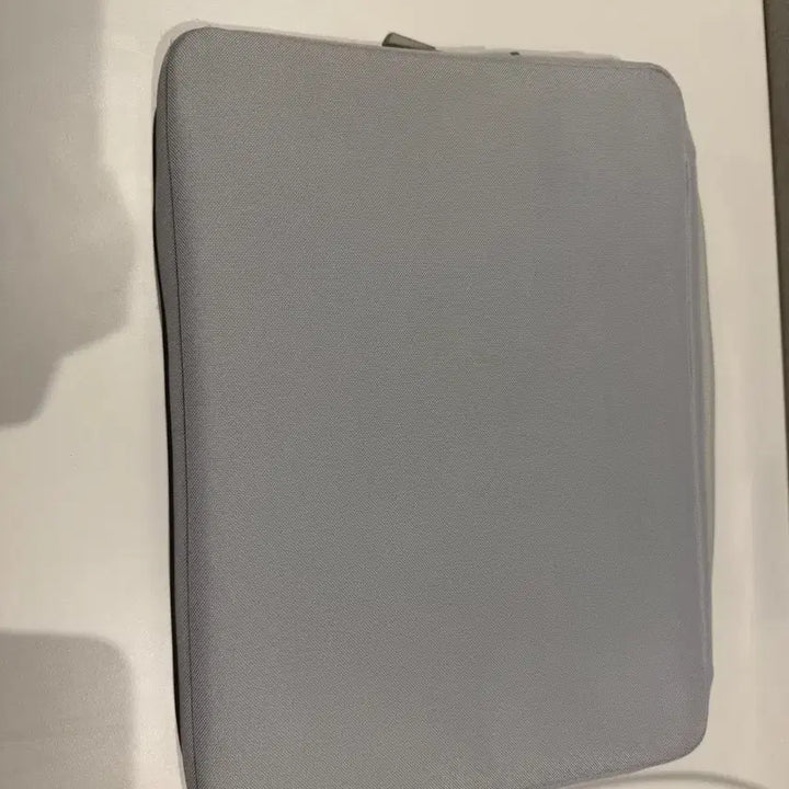 [BUNJANG] Tomtoc A13 13.3-inch MacBook Pro Sleeve Case - Grey / [13.3] 탐탁 a13 케이스