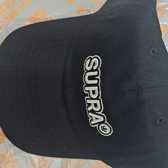 [BUNJANG] fromis_9 Supra Hat / 프로미스나인 미팬 역조공 수프라 모자 팝니다