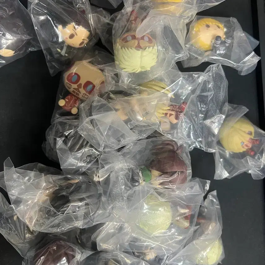 [BUNJANG] Attack on Titan Chokonoko 3-Piece Set (Sealed) / 진격의 거인 초코노코 3종 세트 미개봉 택포 1.8