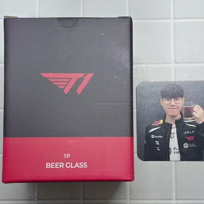 [BUNJANG] T1 Esports Beer Glass and Coaster Set (ONER) / 티원 맥주잔 오너 코스터 세트 T1 Beer Glass + 1 ONER