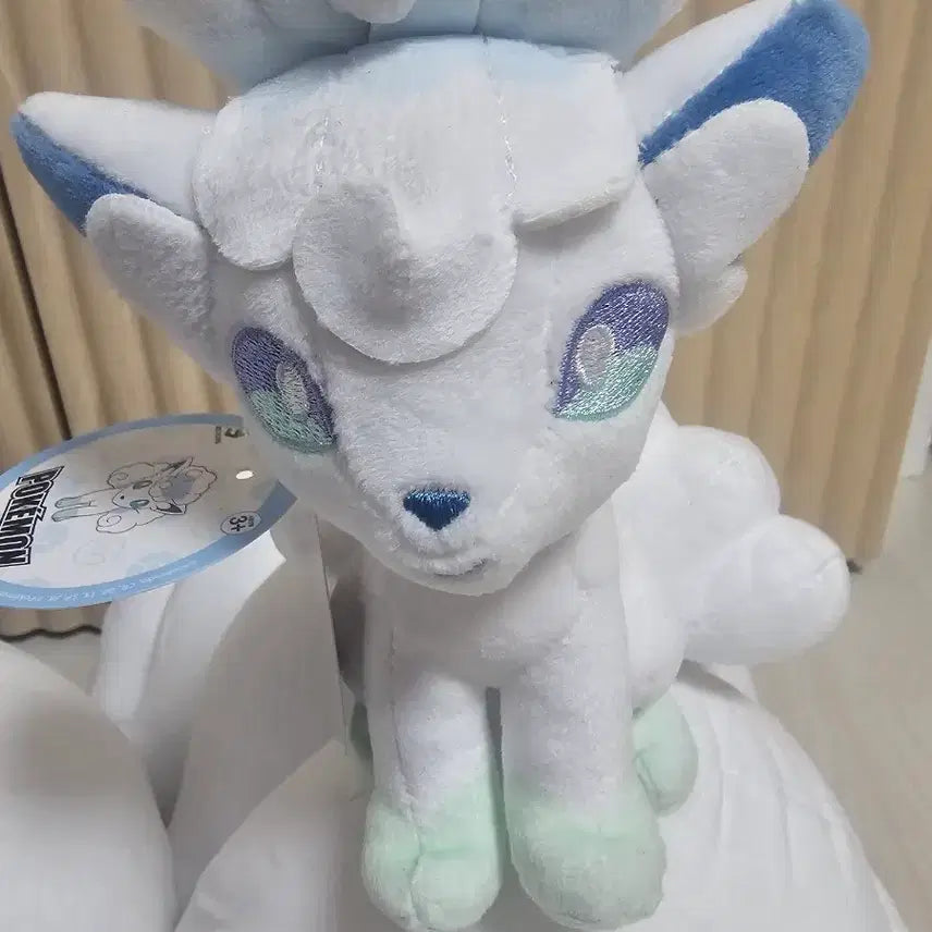 [BUNJANG] Alolan Vulpix Large Plush (45cm) + Mini Vulpix Plush Set / 포켓몬 알로라 식스테일 45cm 초대형 인형 + 미니 식스테일 증정
