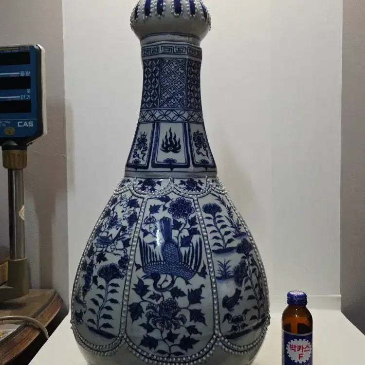 [BUNJANG] Large Celadon Vase with Dragon Motif / 초대형 송대 오체 양각 용문 대화병(판매자소장품) 높이64cm무게7.6k