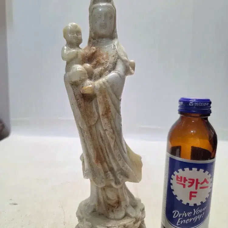 [BUNJANG] White Jade Kwan-eum Bodhisattva Statue (Height 23cm) / 백옥 관세음보살 입상 높이23cm 무게758g 할인중