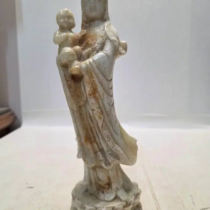 [BUNJANG] White Jade Kwan-eum Bodhisattva Statue (Height 23cm) / 백옥 관세음보살 입상 높이23cm 무게758g 할인중