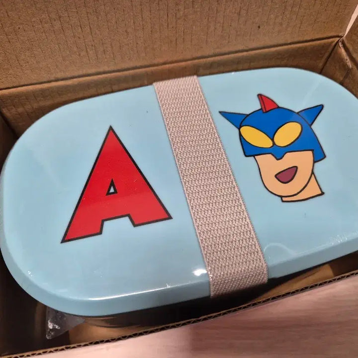 [BUNJANG] Crayon Shin-chan Action Mask Lunch Box + Mother-of-Pearl Cup Set / 짱구 액션가면도시락 + 자개 컵세트
