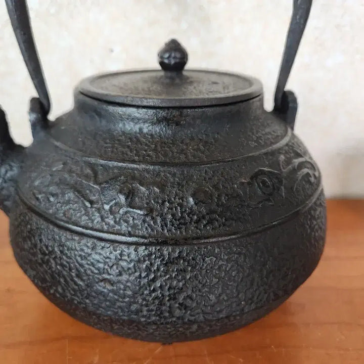 [BUNJANG] Antique Cast Iron Teapot / 옛날 무쇠 주전자