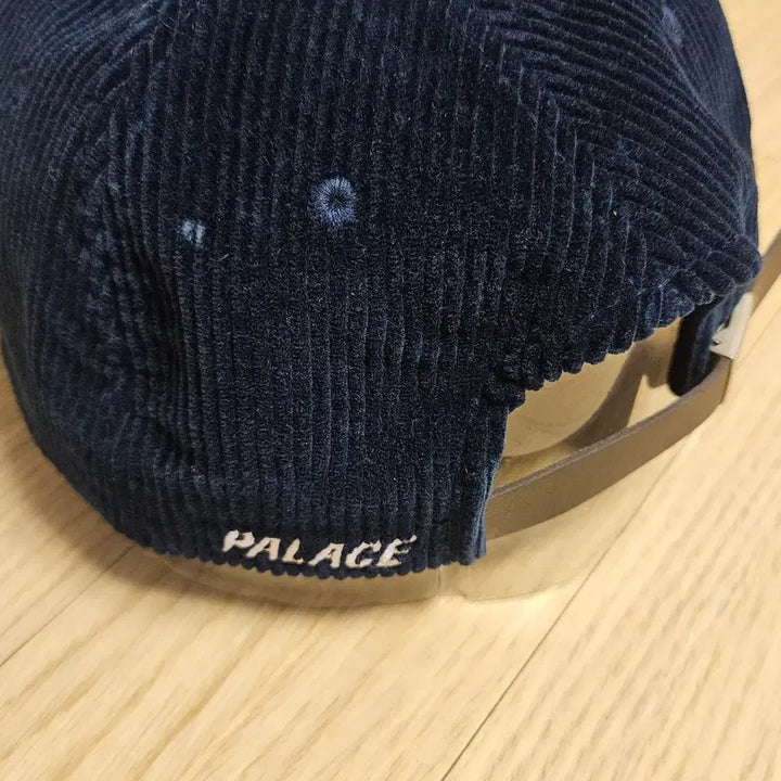 [BUNJANG] Palace Corduroy P 6-Panel Ball Cap Navy / 팔라스 코듀로이 P 6패널 볼캡 네이비