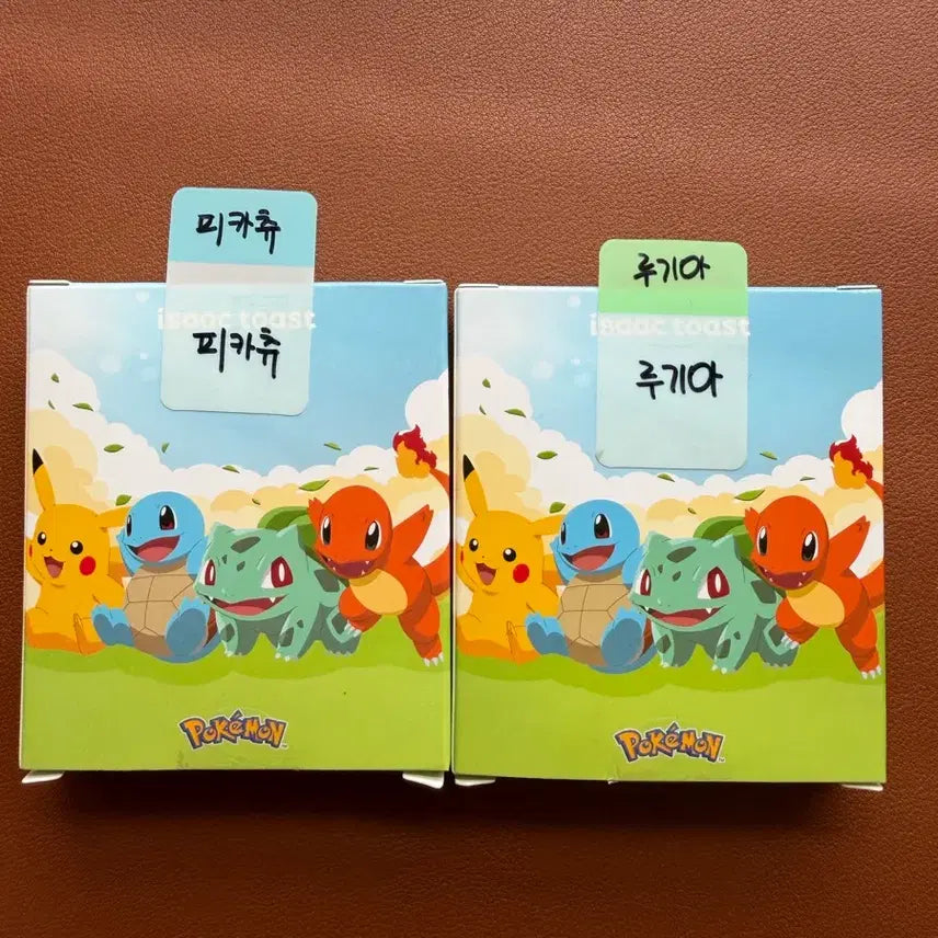 [BUNJANG] Isak Toast Pokemon Badge 2 Types Bundle Set / 이삭토스트 포켓몬 뱃지 2종 일괄판매