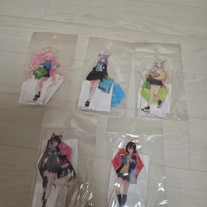 [BUNJANG] Blue Archive Official &amp; Collaboration Acrylic Stand Set / 블루아카이브 공식 및 콜라보 아크릴 판매합니다.