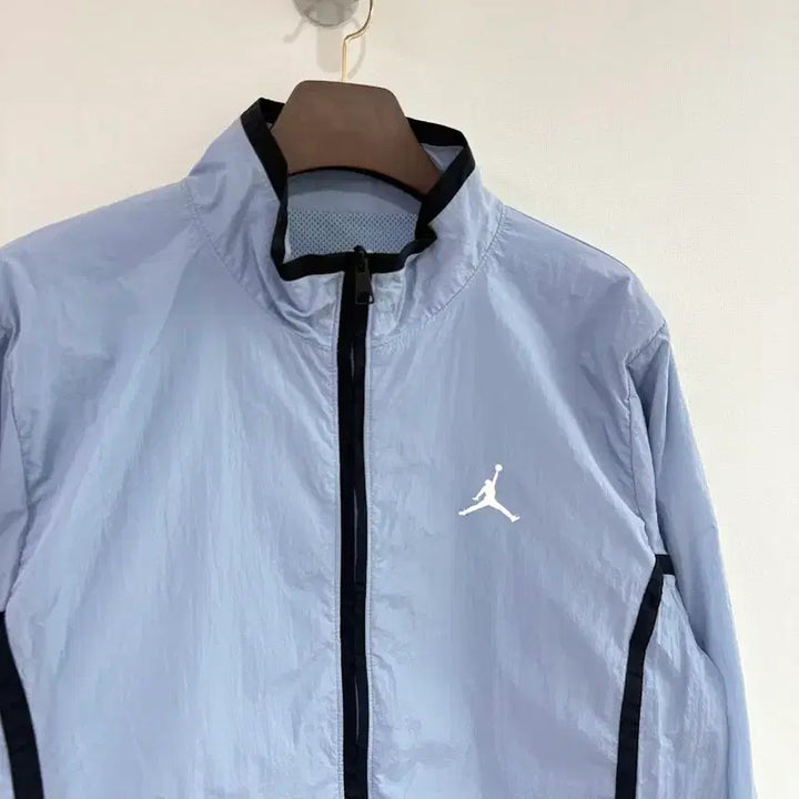 [BUNJANG] Jordan Sky Windbreaker Jacket / 조던 스카이 바람막이