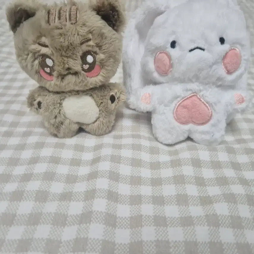 [BUNJANG] BTOB Minhyuk Changsub Unofficial Doll Bundle Set / BTOB 굿즈 처분 민혁,창섭 비공굿 인형 팝니다.굿즈는 덤!