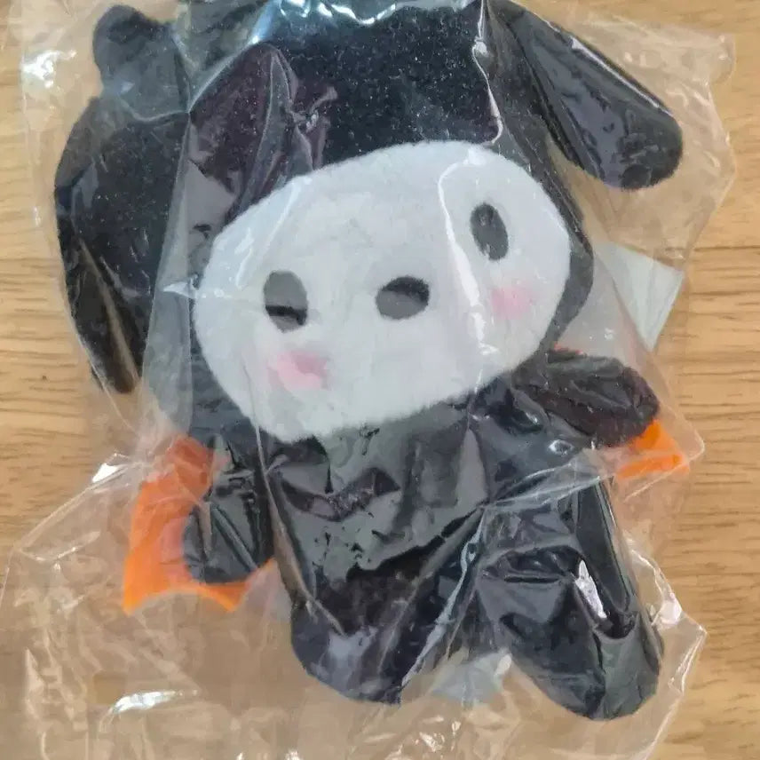 [BUNJANG] Pochacco Halloween Keyring / 포챠코 할로윈 키링