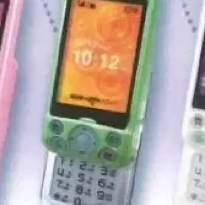 [BUNJANG] Slide Phone Gacha Green &amp; Blue / 슬라이드 폰 가챠 그린팝니다