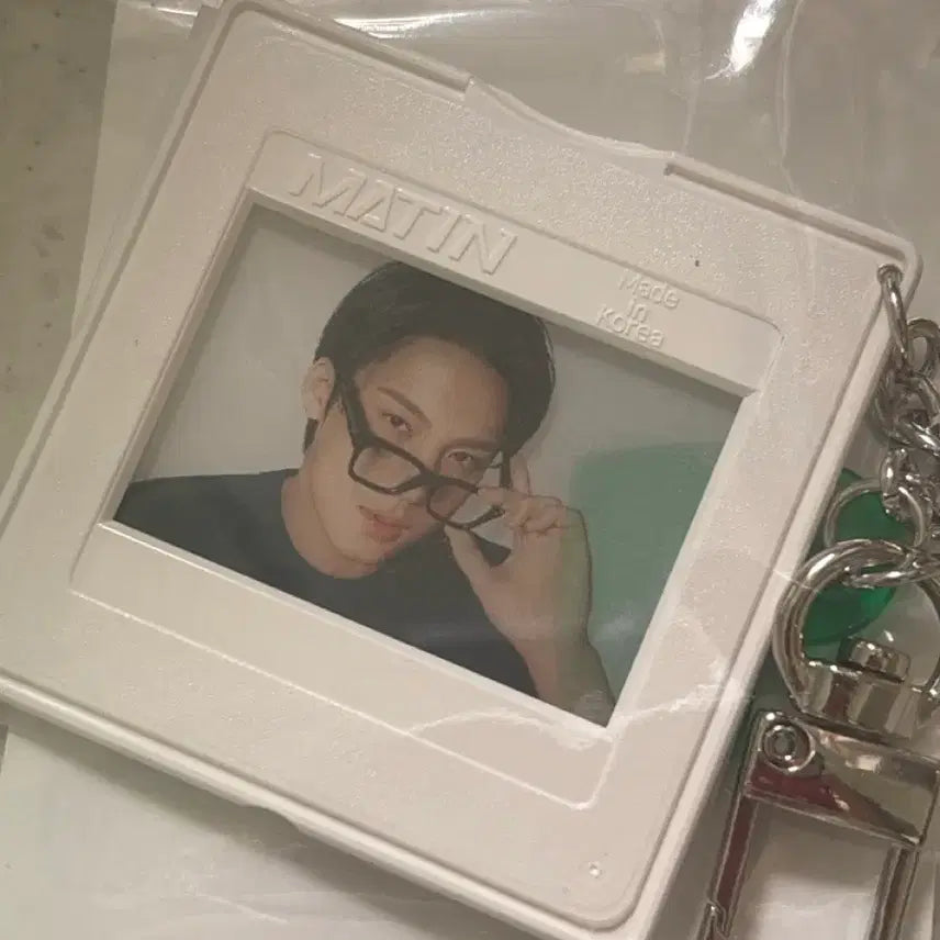 [BUNJANG] SEVENTEEN Mingyu Film Mount Keyring / 이니스프리 민규 필름 마운트 키링 새상품
