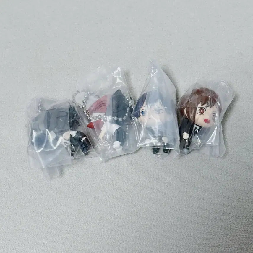 [BUNJANG] Chainsaw Man Hanging Gacha Collection (4 Types) - Bundle Set / [일괄] 체인소맨 대롱 가챠 4종