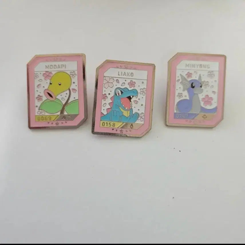 [BUNJANG] Pokemon Collaboration Badge Set / 이삭 포켓몬 뱃지(원가 이하 포함,2개 이상 할인,이전 시리즈 포함)