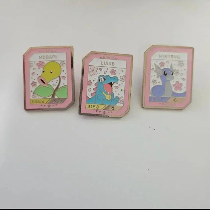 [BUNJANG] Pokemon Collaboration Badge Set / 이삭 포켓몬 뱃지(원가 이하 포함,2개 이상 할인,이전 시리즈 포함)