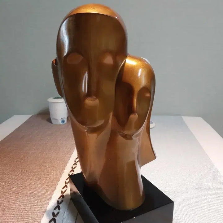[BUNJANG] Kim Beom "Lovers" Bronze Sculpture / 김범작가 작품 황동연인상