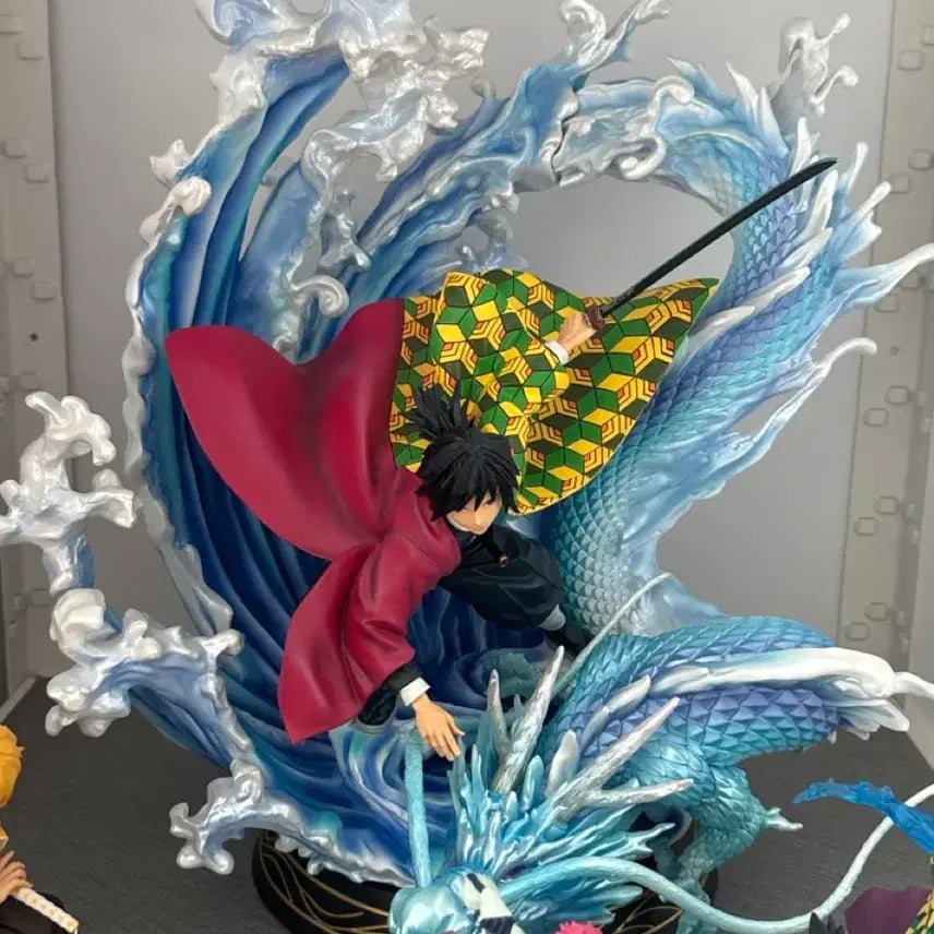 [BUNJANG] Demon Slayer Giyu Resin Figure / 귀멸의칼날 매직큐브 기유 레진 피규어