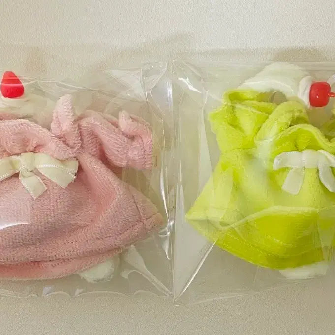 [BUNJANG] 10cm Plush Doll Clothes Set: Melon Soda &amp; Strawberry Cream / 10cm 폭신원피스 인형옷 메론소다 딸기크림 솜인형옷 양도 떨옷 옷장