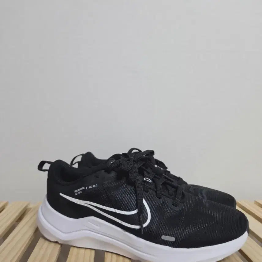 [BUNJANG] Nike Downshifter 12 Black 240mm / 240나이키 다운시프터12  -1059