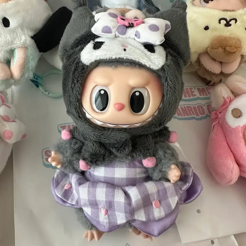 [BUNJANG] Sanrio x Labubu Acrylic Case Display / 산리오 x 라부부