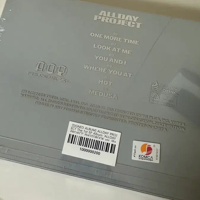 [BUNJANG] ALLDEF Autographed Poster (Sealed) / 올데프 싸인 포스터 개봉