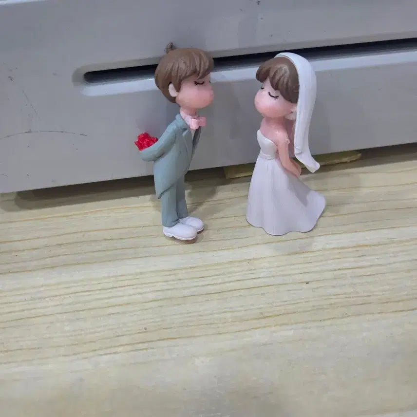 [BUNJANG] Wedding Couple Figurines / 웨딩남여 피규어