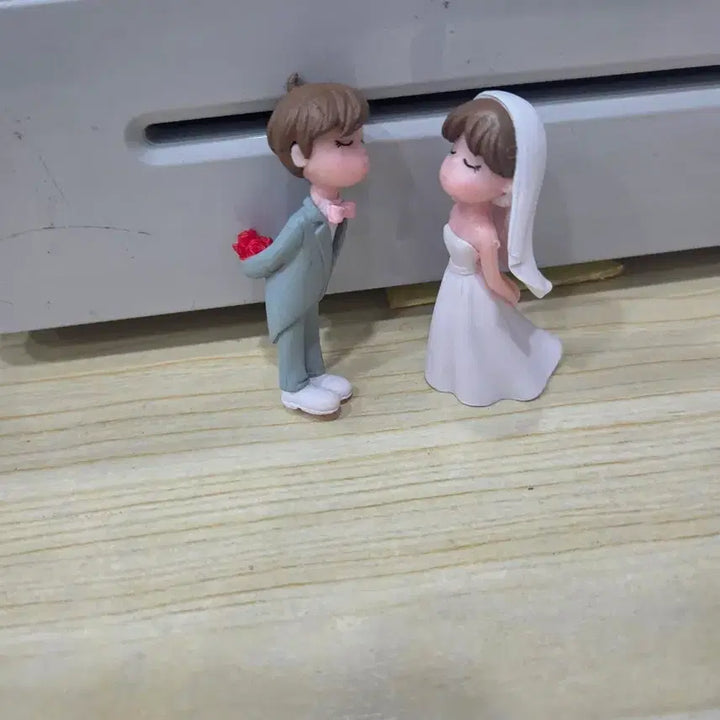 [BUNJANG] Wedding Couple Figurines / 웨딩남여 피규어