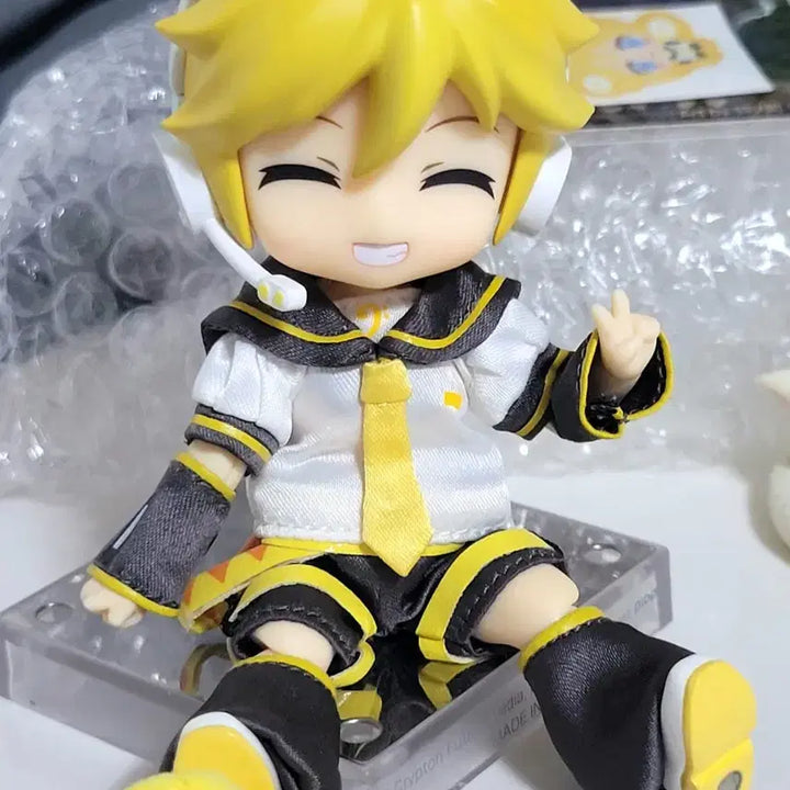[BUNJANG] Kagamine Len Nendoroid Figure / 카가미네 렌 넨도돌 넨도로이드 피규어
