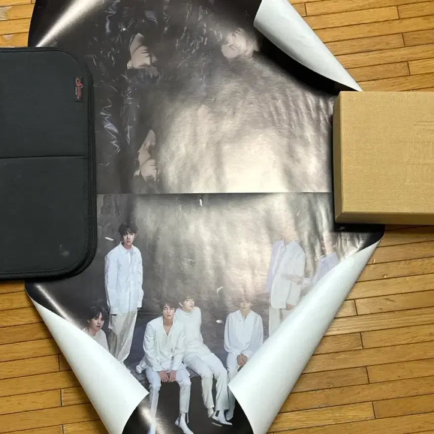 [BUNJANG] BTS MAP OF THE SOUL PERSONA Poster Set (4 Types) / 방탄소년단 MAP OF THE SOUL PERSONA 포스터 세트 4종