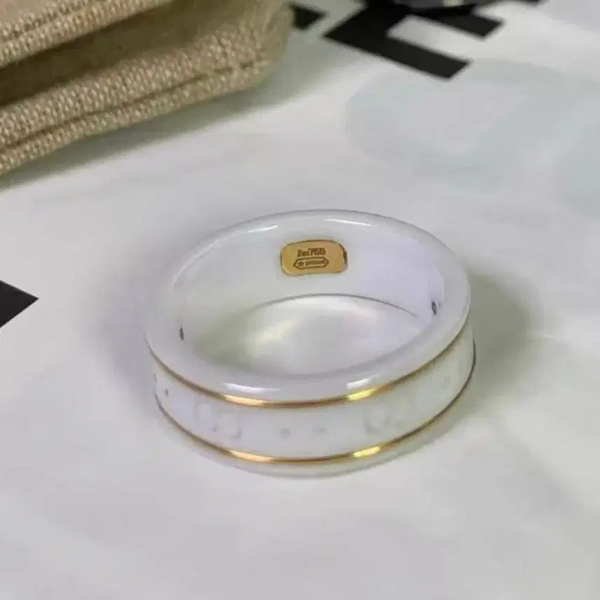 [BUNJANG] Gucci Ceramic White Gold Line Ring / 구찌 세라믹 반지 화이트 골드 라인