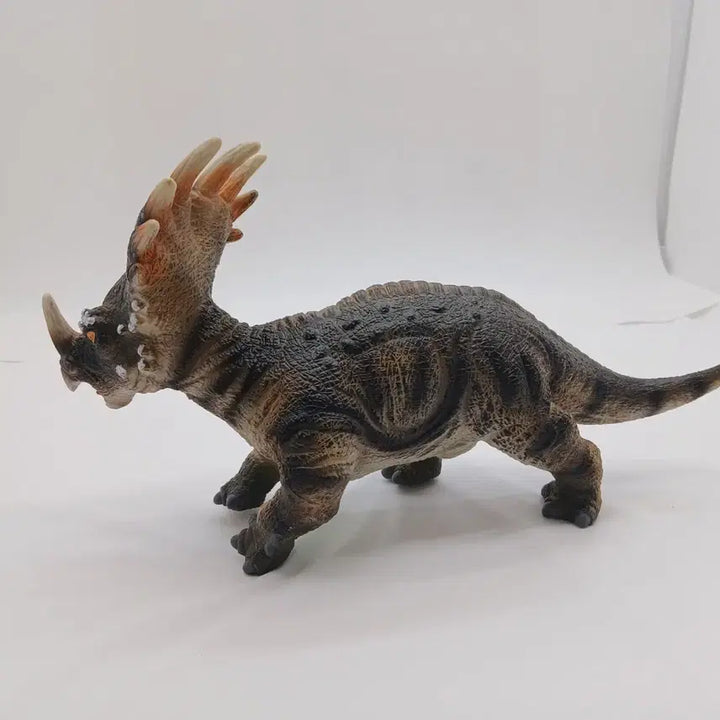 [BUNJANG] Jurassic World Soft Squishy Styracosaurus Dinosaur Figure Toy Model / 쥬라기월드 공룡 피규어 장난감 모형 인형 말랑말랑 소프트 스티라코사우루스