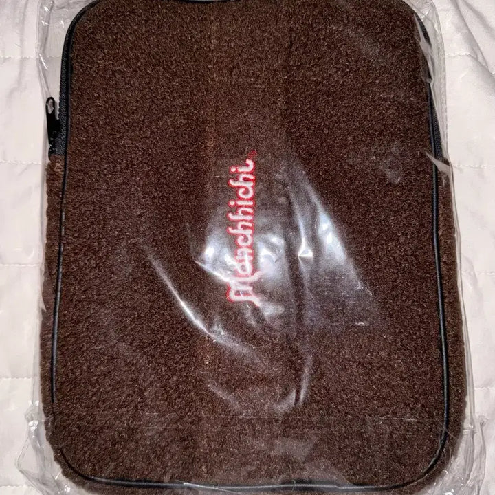 [BUNJANG] Monchhichi Fleece Tablet Pouch / 몬치치 뽀글이 태블릿 파우치