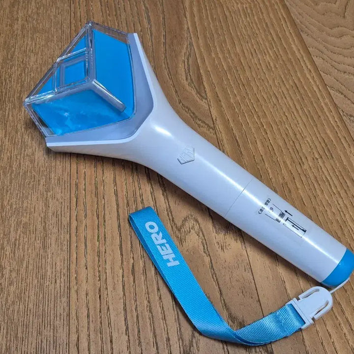 [BUNJANG] Lim Young Woong HERO Official Light Stick / 임영웅 HERO 공식 응원봉