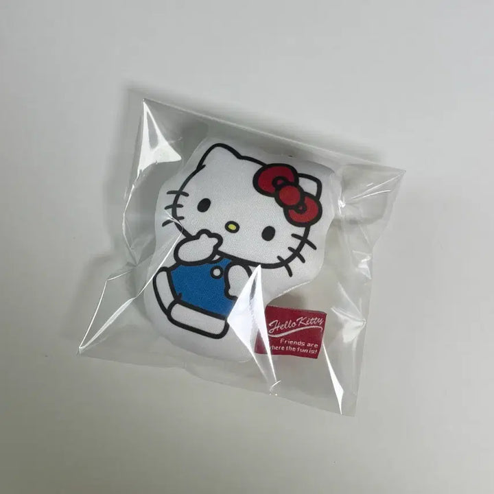 [BUNJANG] Sanrio Hello Kitty Bread Plush Charm / 헬로키티, 산리오 빵빵 인형 키링