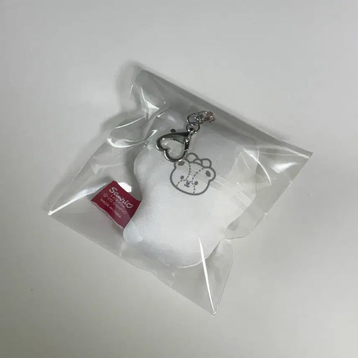 [BUNJANG] Sanrio Hello Kitty Bread Plush Charm / 헬로키티, 산리오 빵빵 인형 키링