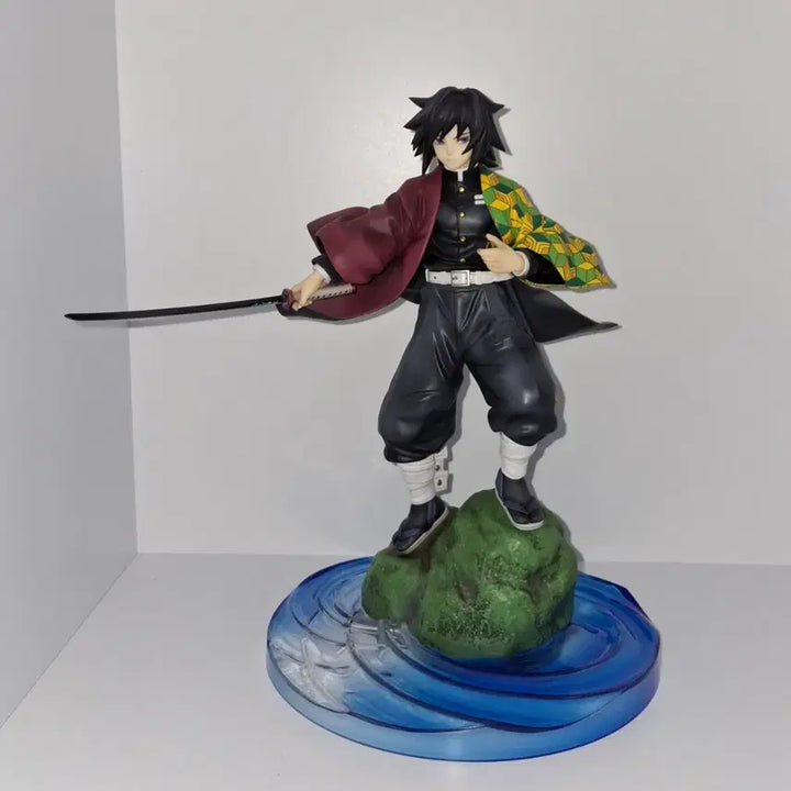 [BUNJANG] Demon Slayer Giyu Gem Figure / 귀멸의 칼날 기유 gem 피규어