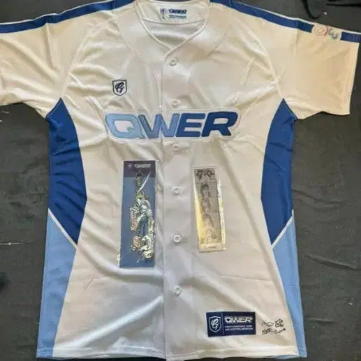 [SOLD OUT] QWER 푸방 유니폼 2XL 양도합니다