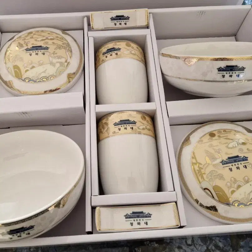 [BUNJANG] Cheong Wa Dae Ten Symbols of Longevity Couple Dinnerware Set / 청와대  식기세트   십장생 부부세트  미사용 수집품 선물용
