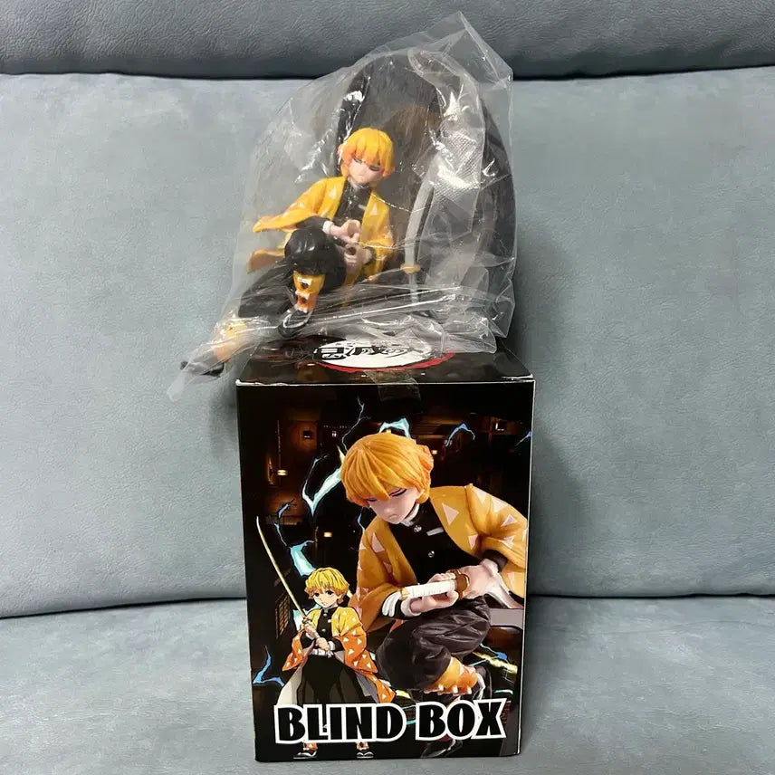[BUNJANG] Demon Slayer Zenitsu Figure New / 귀멸의칼날 젠이츠 피규어 새상품